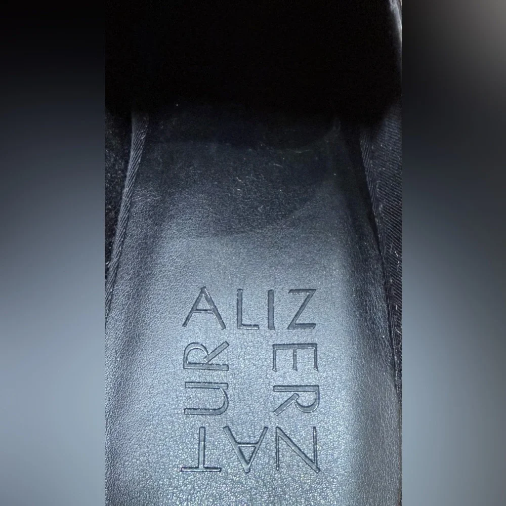 NWOT - Naturalizer Ayden Platform Mules with Chain Detail in Pewter Size 6.5 - Picture 8 of 9